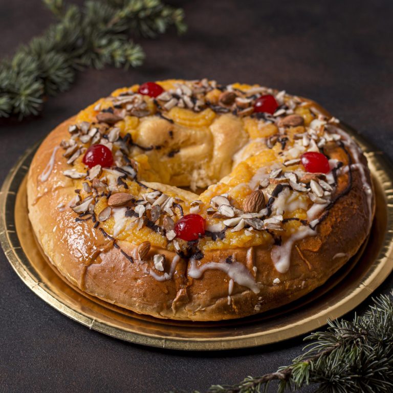 high-angle-epiphany-day-delicious-cake-with-branches
